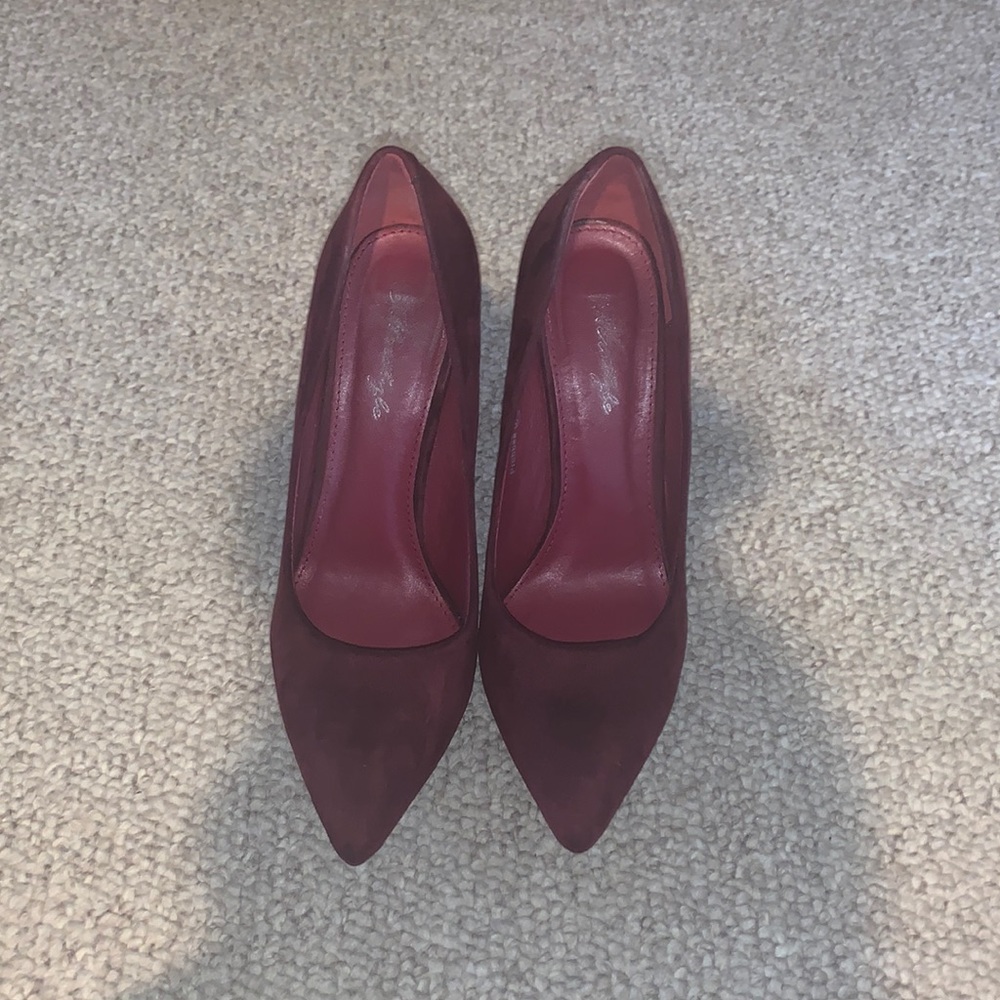 Burgundy suede pump